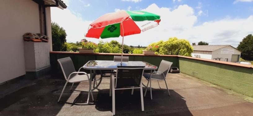 Avec Terrasse Privatisee Apartment Marmande